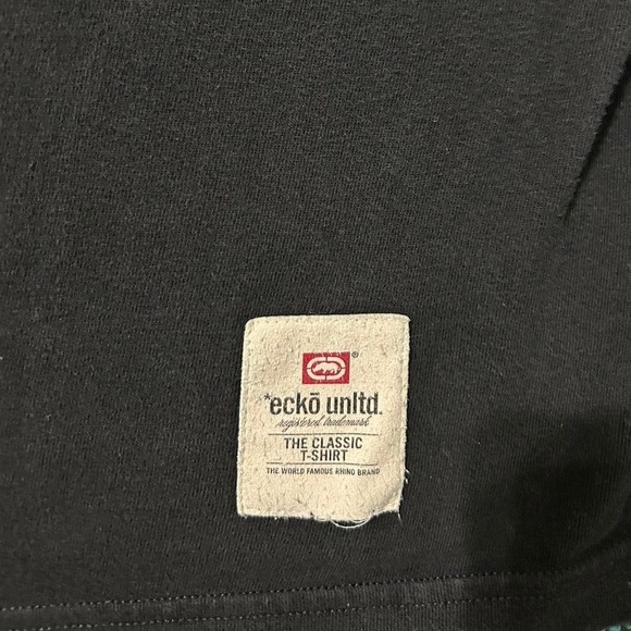 Y2K Ecko Unitd  NYC Graffiti Graphic Tee - Picture 6 of 7